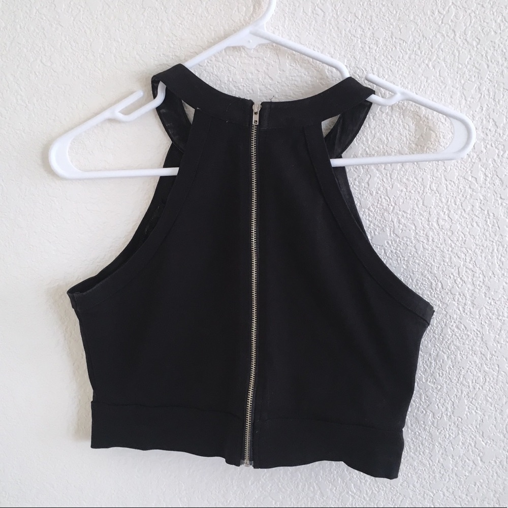 ⭐️Crop Top⭐️ free with any purchase!!!